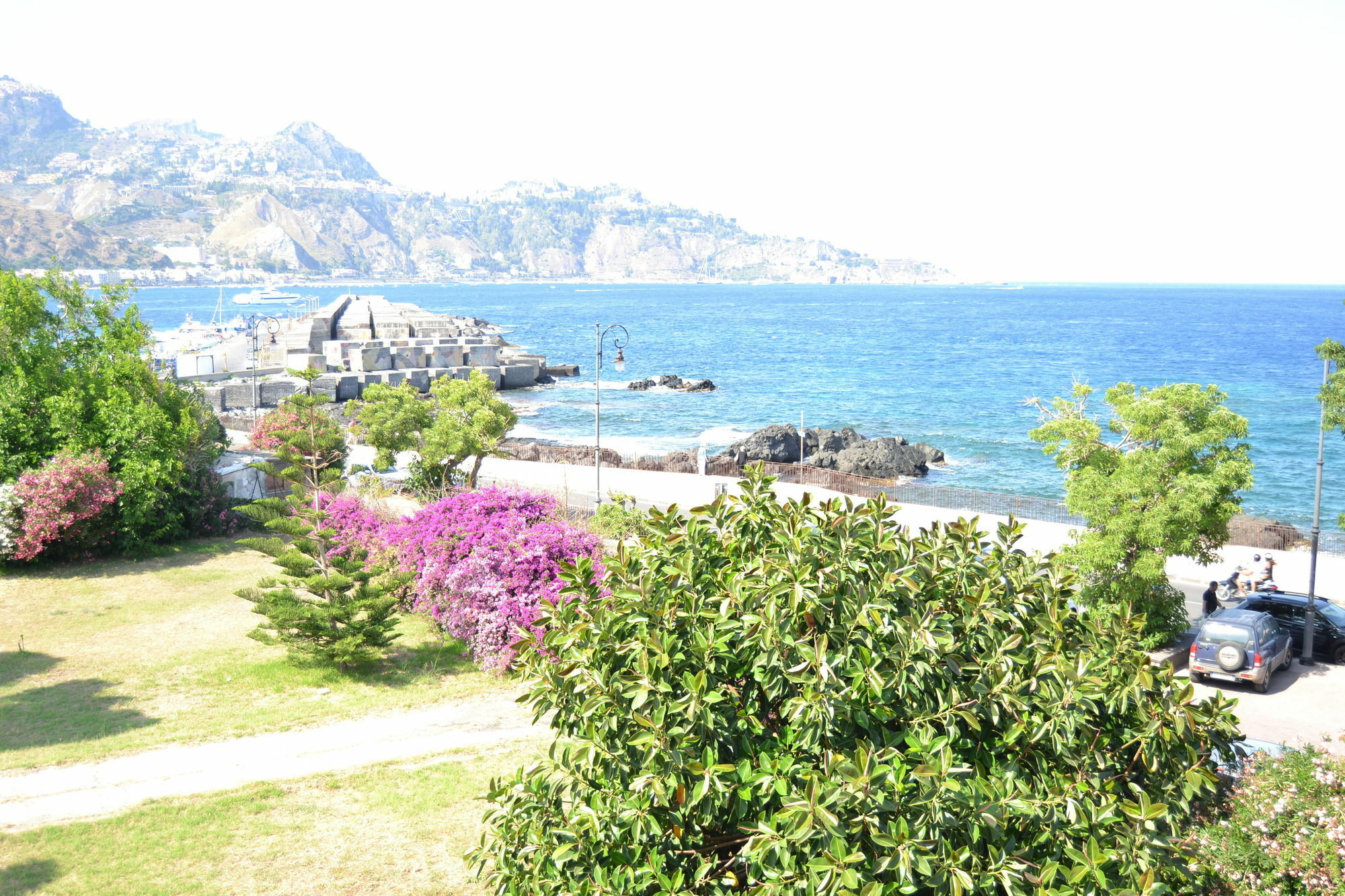 Hotel Porto Azzurro Giardini Naxos Exterior photo